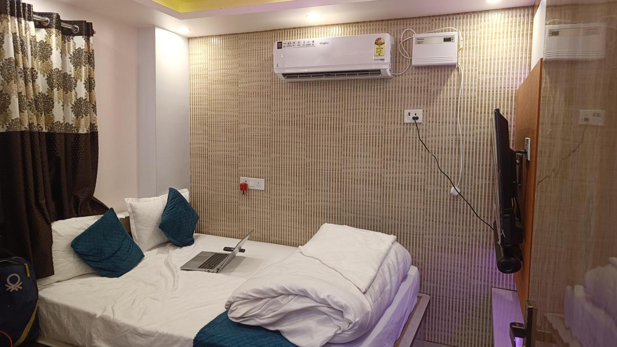 Hotel Zaika In Madhubani Bagian luar foto
